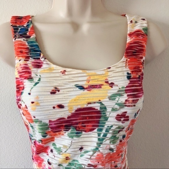 Trixxi Floral fit & flare dress - Picture 3 of 8